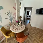 Center Apartman *