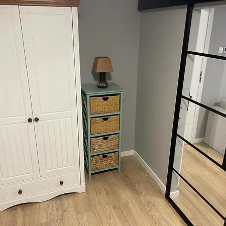 Center דירה שורזוב