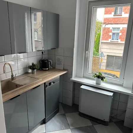 Center Apartment *