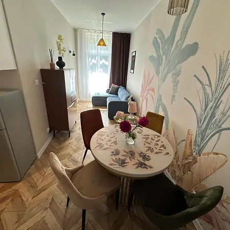 Center דירה שורזוב