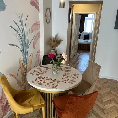 Center * שורזוב